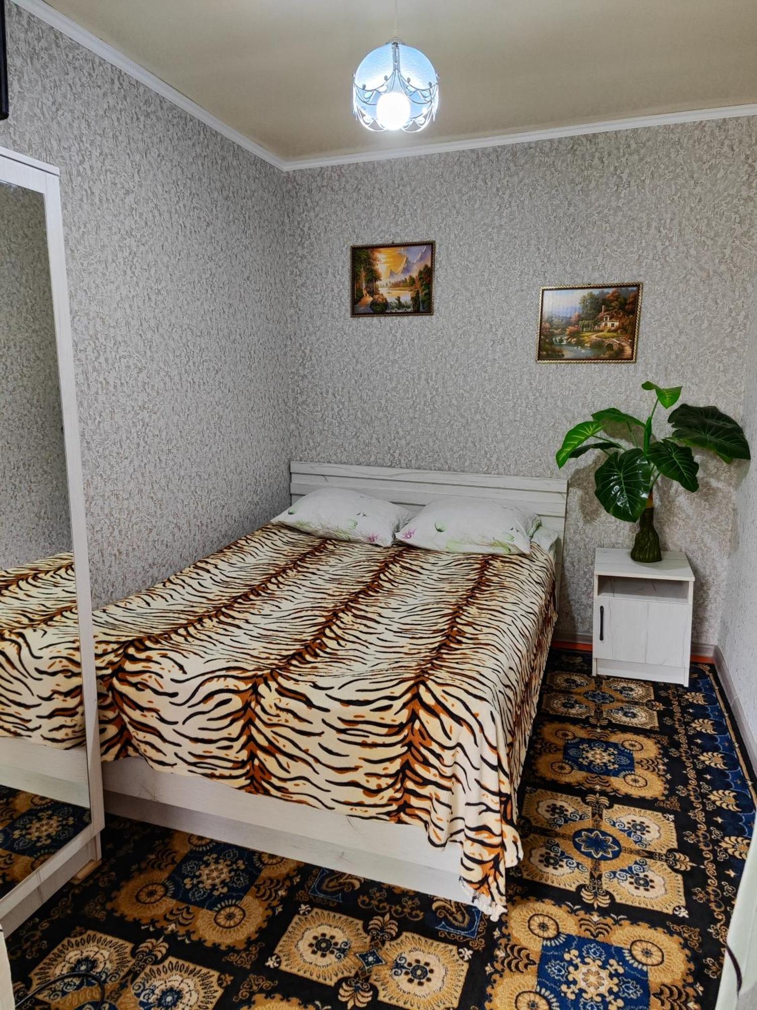 Olga Guest House Cholponata Buitenkant foto